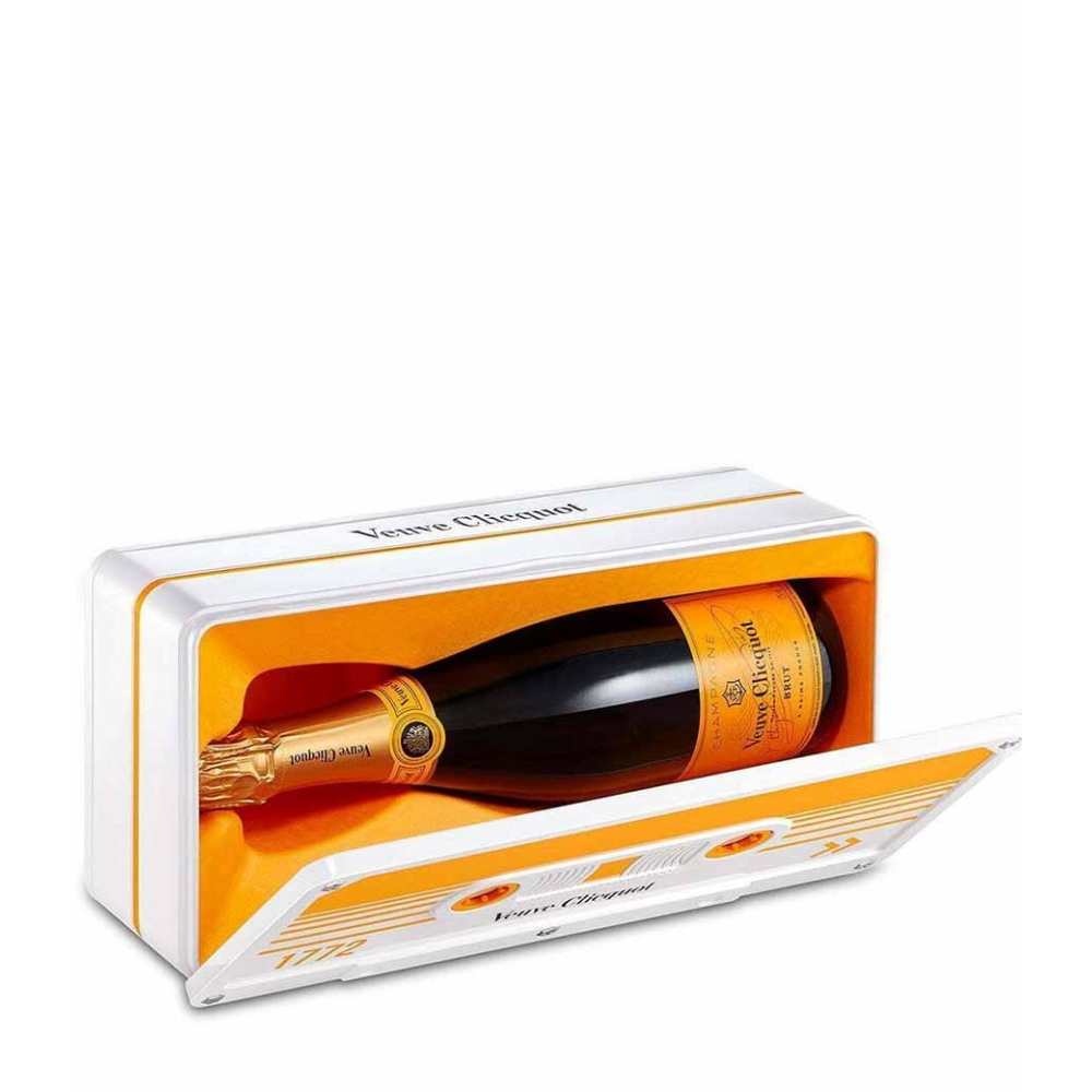 VEUVE CLICQUOT RETRO TAPE BRUT CHAMPAGNE 750ml