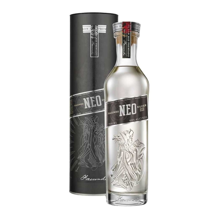 FACUNDO NEO SILVER RUM 700ml